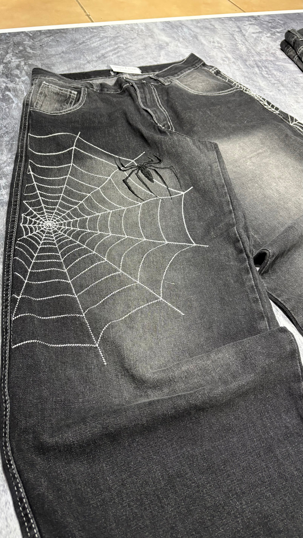 Jean Baggy Araña